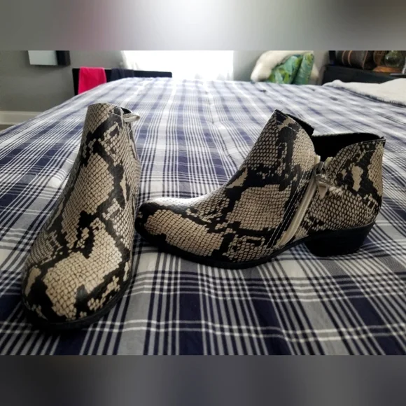 Booties - Picture 1 of 1